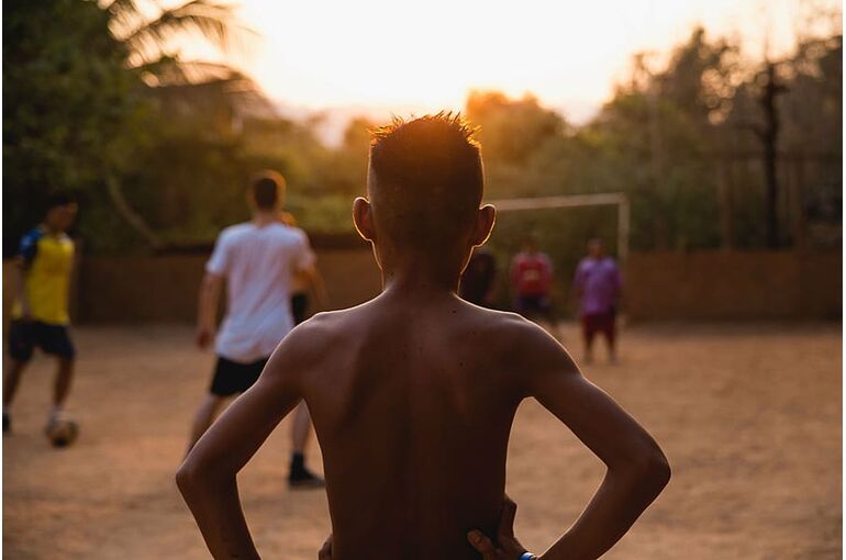 サッカーをする小学生におすすめの髪型は